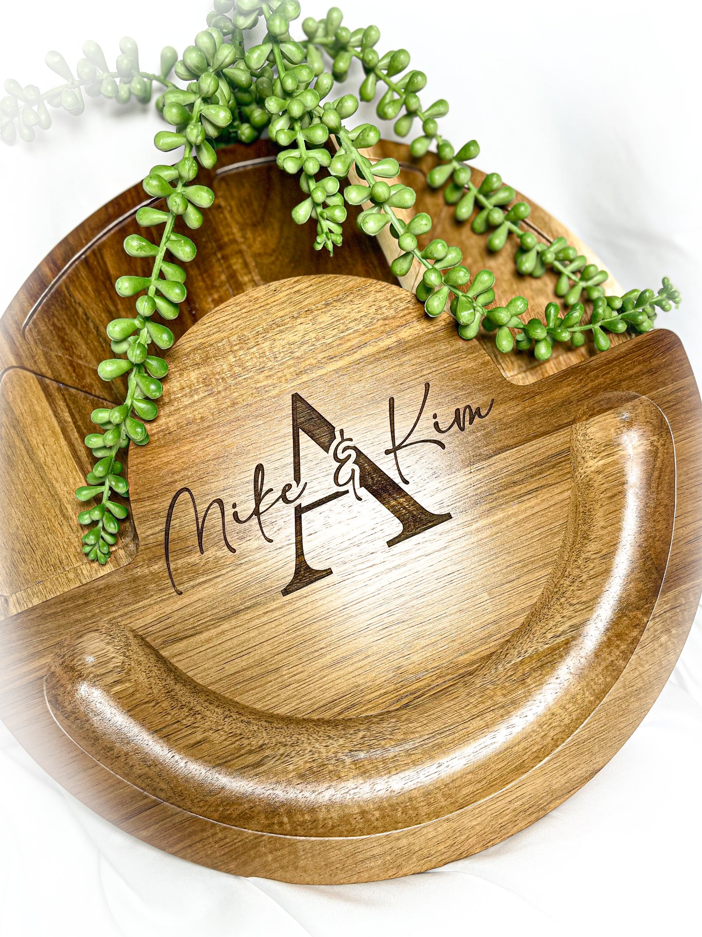 Round Wood and Marble Charcuterie Board | Personalized Party Platter | Family Name Serving Platter | Newlywed Gift
